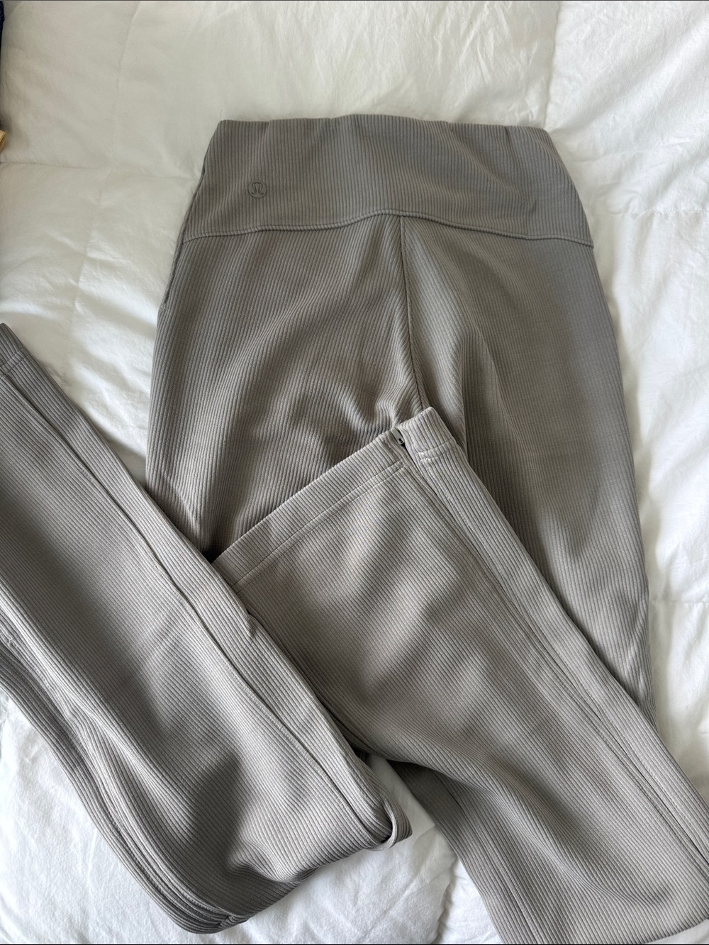 lululemon athletica Ribbed High-Waist Leggings in Light Gray